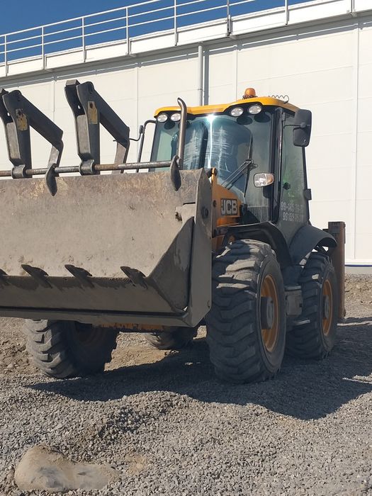 Услуга Екскаватор погручик JCB.