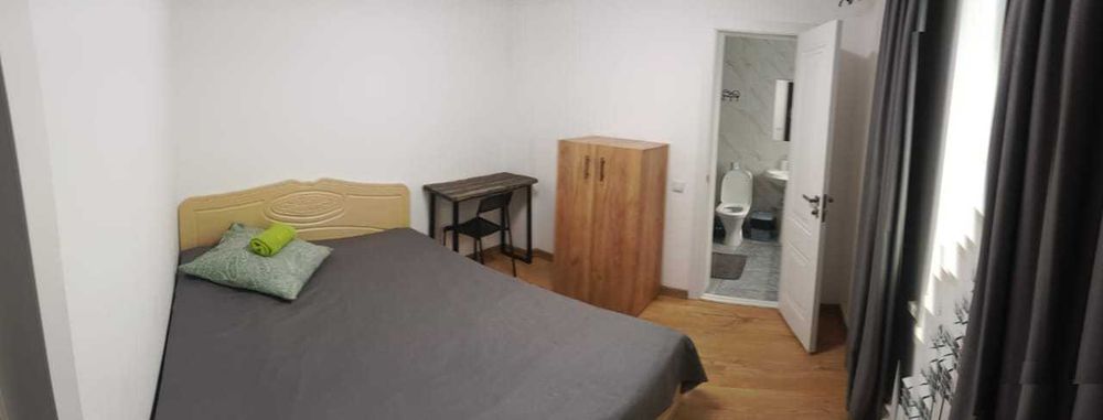 Комната с санузлом посуточно.