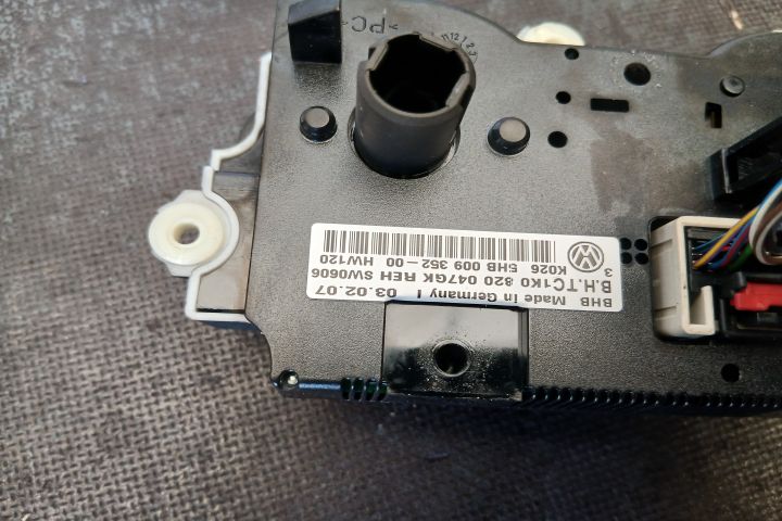 Comanda AC 1K0820047GK 1K0820047GK Volkswagen VW Touran prima generat