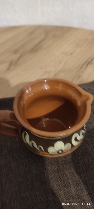 Глиняный набор посуды прошлого века