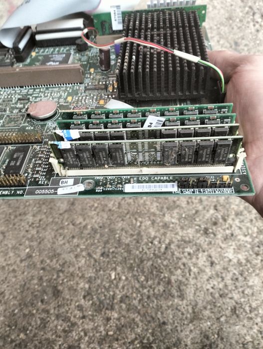 Стара дънна платка за компютър