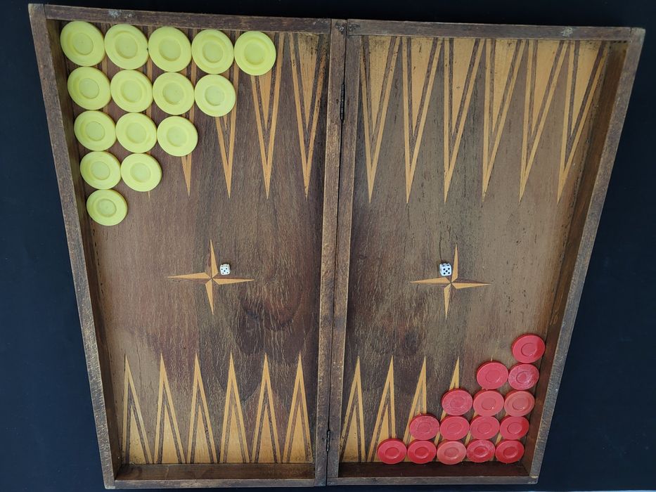 #4 Стар голям дървен шах