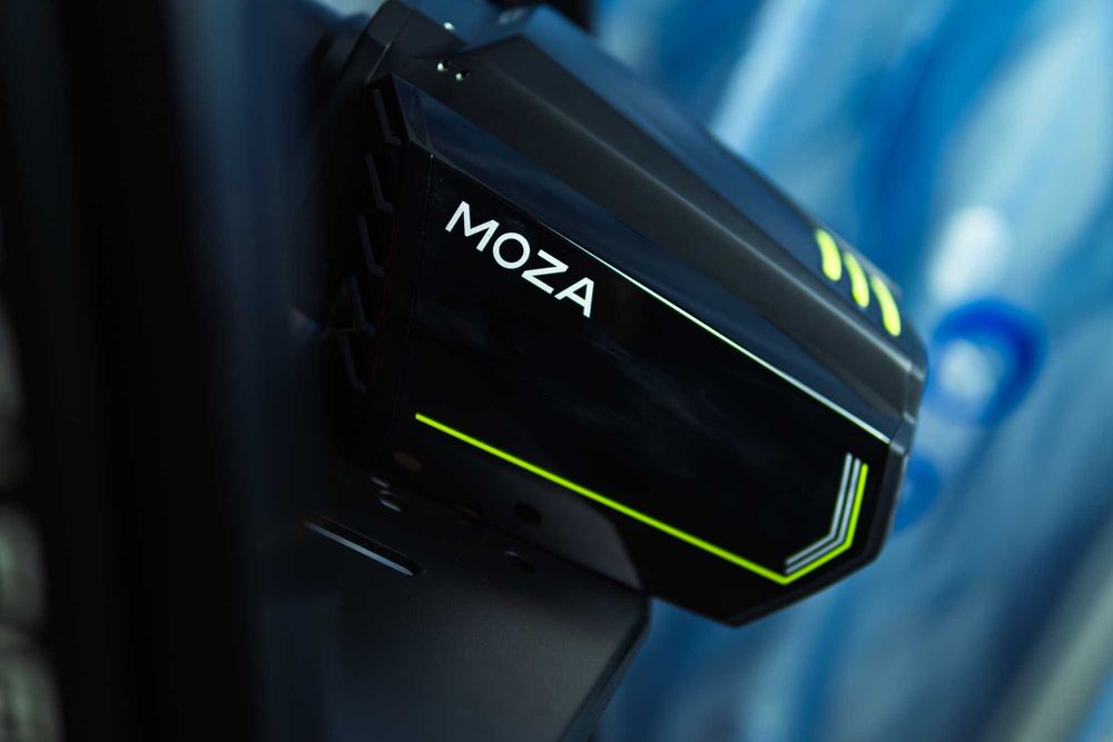 Moza R16 Rev 2 База + Moza Kill Switch