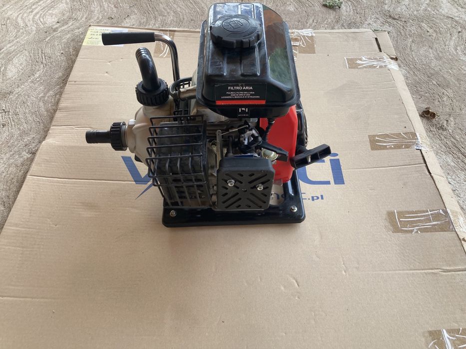 Pompa Apa Ducar DP 25 pe Benzina cu Motor in 4 Timpi