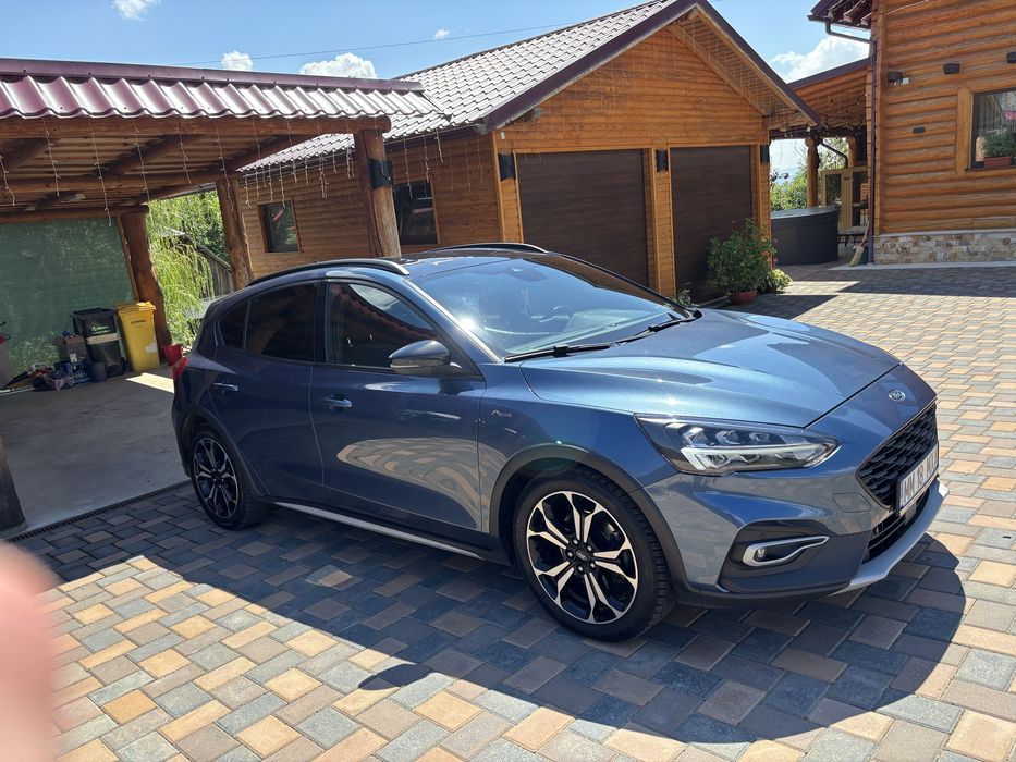 Ford focus active