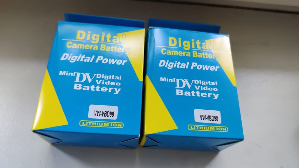 Видеокамера Panasonic AG-DVX200 4K