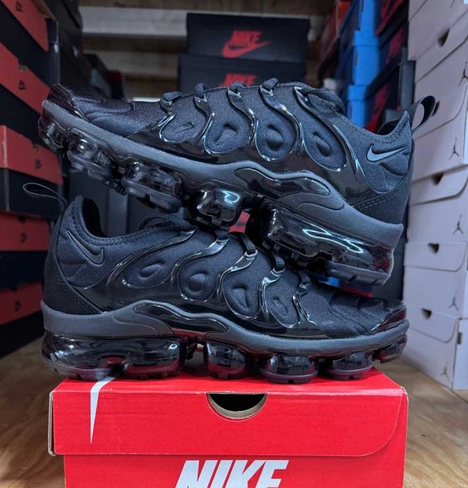 Nike Air VaporMax Plus Black / Outlet