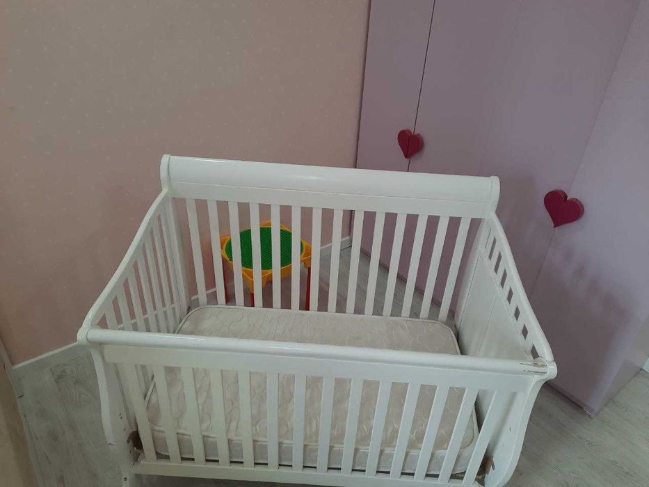 Детская кроватка-трансформер 2 в 1