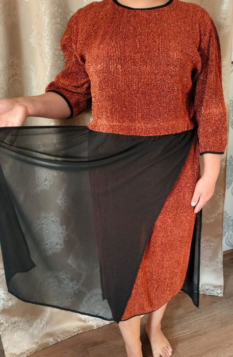 Продам платья  размер 48/50