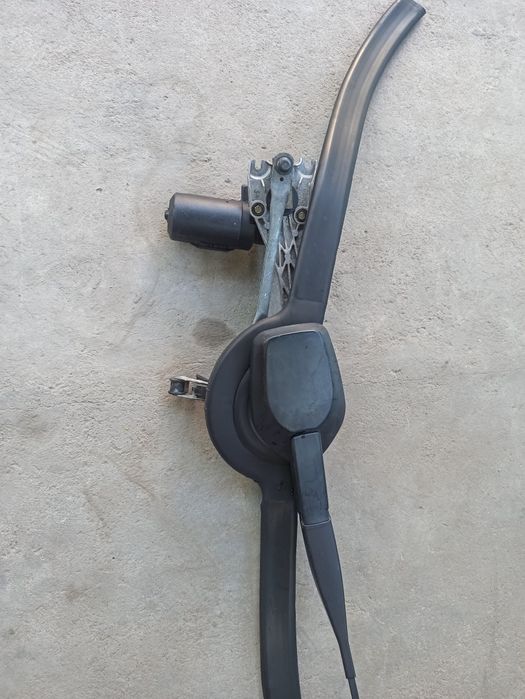 Стеклоочиститель Мерседес 124, 210, 190, 201