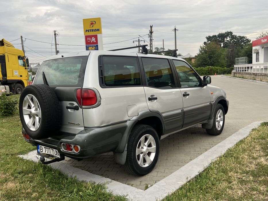Nissan terrano 2