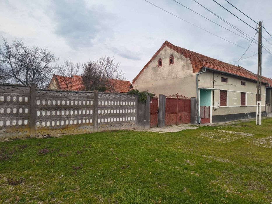 Casă de vânzare Cutina