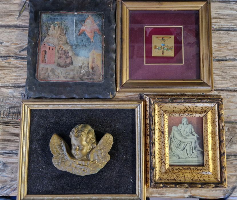 Картини и сувенири на религиозна тематика