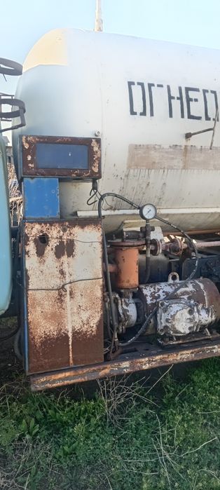 Автогазозаправщик.