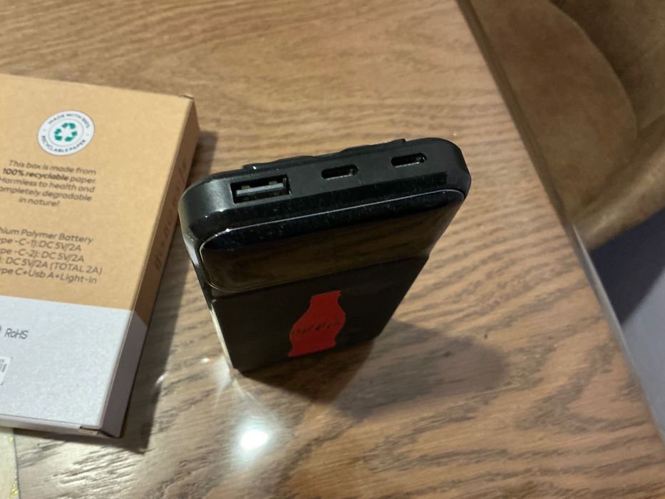 Външна Батерия 10 000mah реални и стойка за смартфон