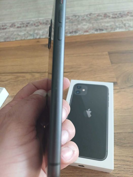 Vând Iphone 11 impecabil
