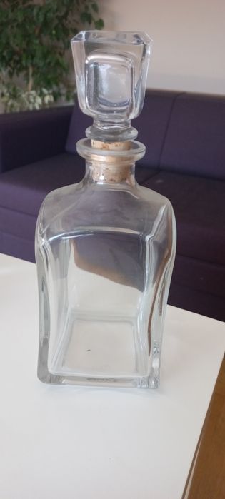 Шише, гарафа за уиски