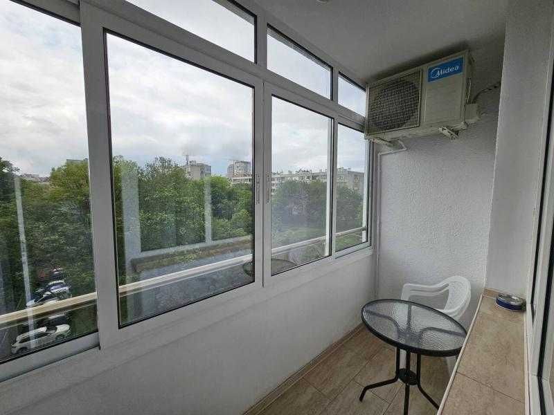 Дава се под наем Тристаен апартамент в Бургас, Лазур - 78 кв.м за 561 € - Снимка #4