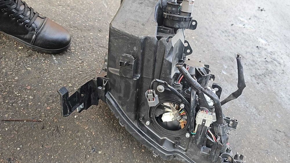 Фара на Infinite M35