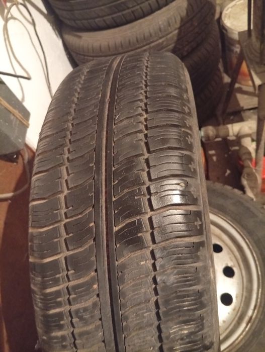 Продам покрышку 175/65.14.