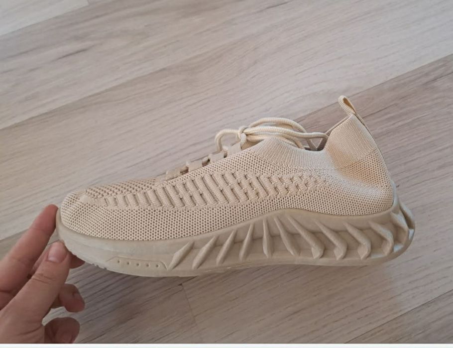 Дамски обувки от текстил