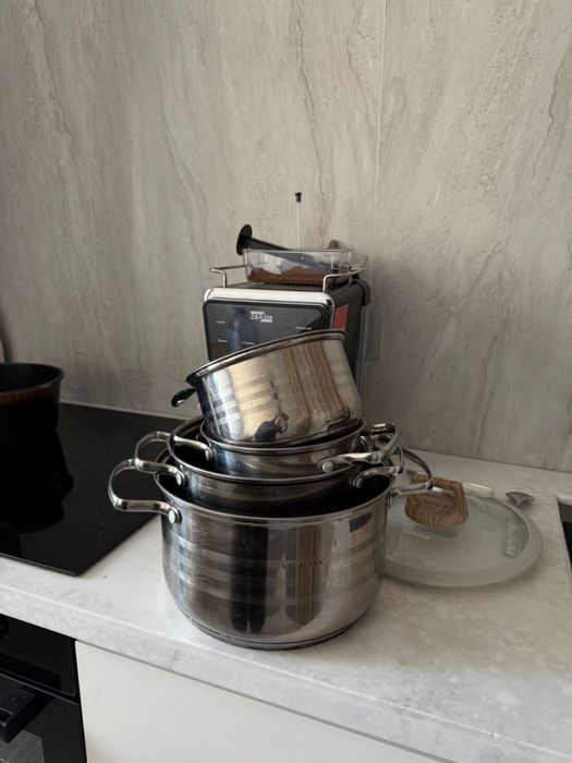 Викалина 4 казаны разной формы, продаю, так как, подарили новую