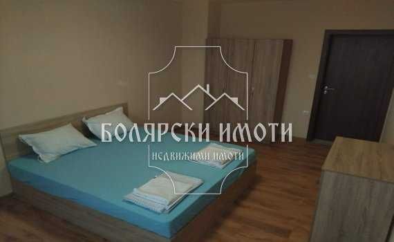 Дава се под наем Тристаен апартамент в Велико Търново, Център - 80 кв.м за 408 € - Снимка #4