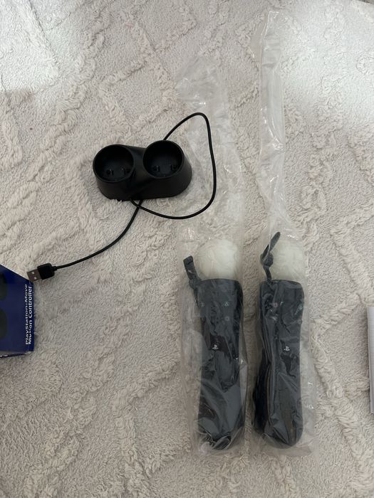 Продам Сони плейстейшен 4про 1тр+ Vr