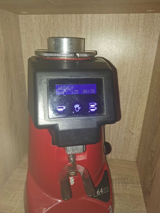 Професионална кафемелачка Fiorenzato F64 EVO (Червена) – Перфектно работеща