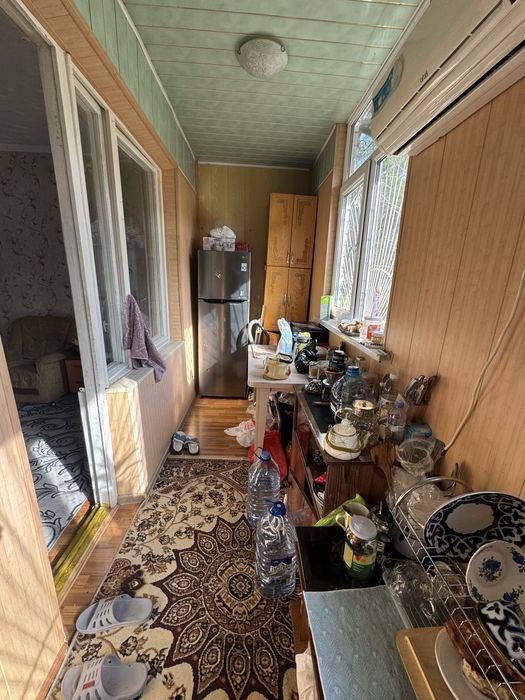 Продается 2х 1й этаж юнусабад 11