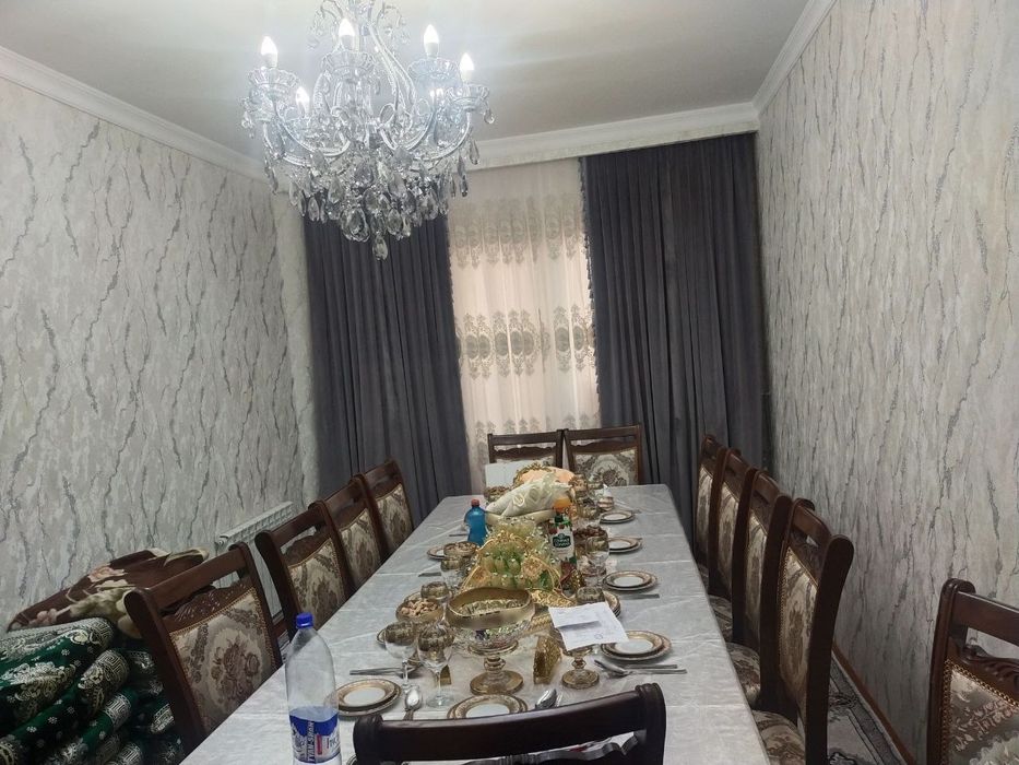 Продам свою 3 комнатнаю квартиру в 8мик дом 57