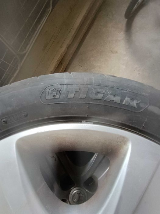 cauciucuri vara cu tot cu genti 225 50 r17 pt Opel insignia. 850 lei