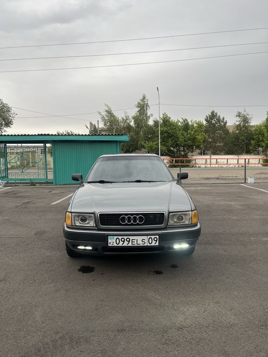 Продаю ауди 80 б4