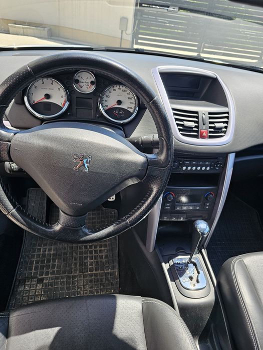 Se vinde peugeot 207cc