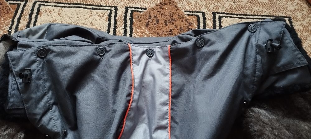 Спец одежда зимний пуховик.