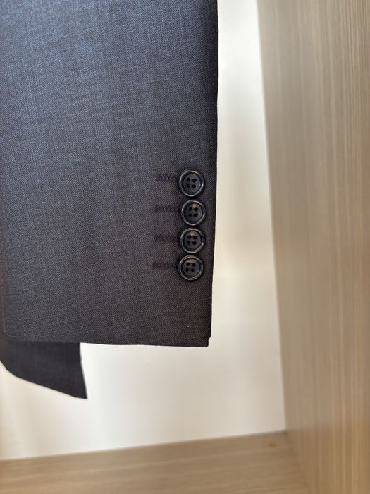 Мъжки костюм отлично състояние