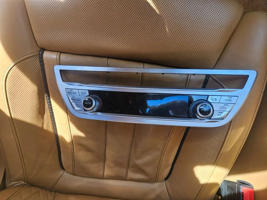 Panou climatronic BMW Seria 7 G11