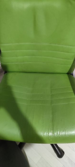 Продам 2 кресла,офисное и мешок