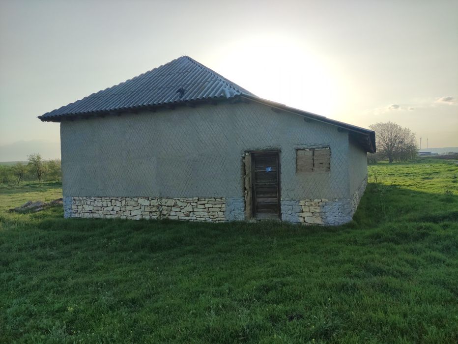 Vând casa + teren in Ceamurlia de Sus