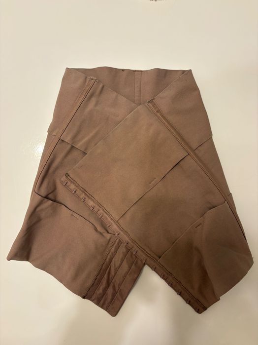 Corset postnatal cezariana