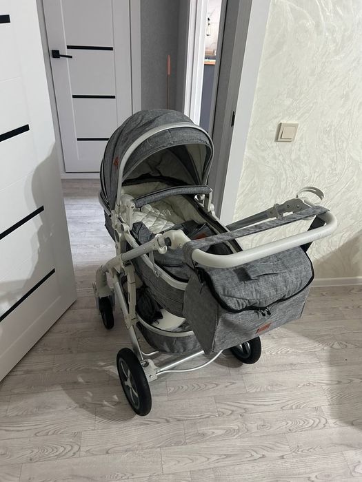 Продам детскую коляску