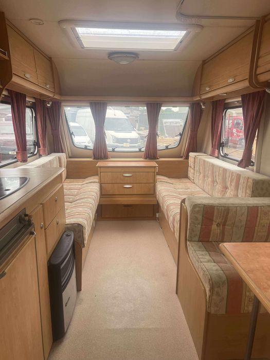 Rulote Anglia cu certificat propriu pe 10 Ani