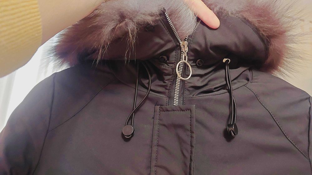 Palton dama, matlasat, de iarna, gluga cu blana naturala - detasabila