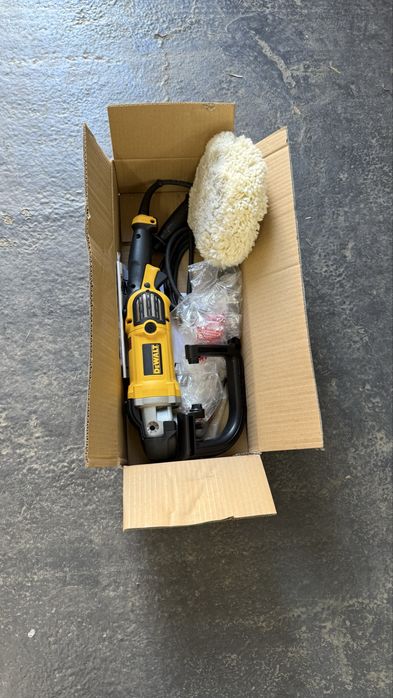 Dewalt polișat DWP849X