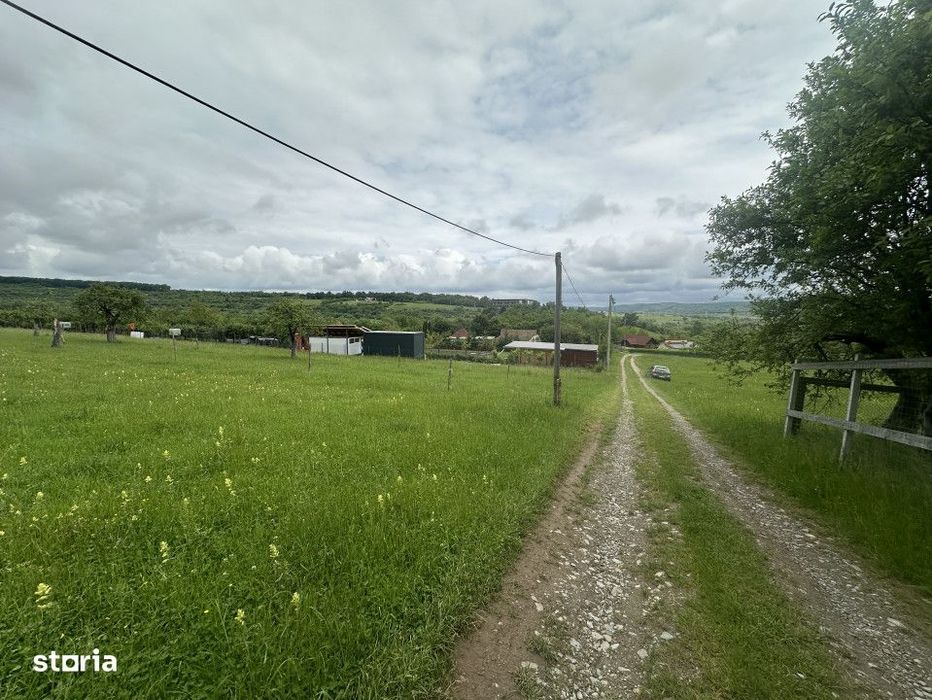 Teren cu priveliște deosebită, 2000mp în Fântânele