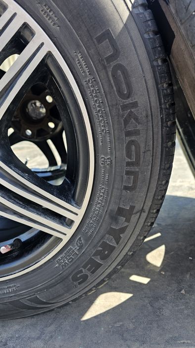 Продам комплект дисков с резиной r15