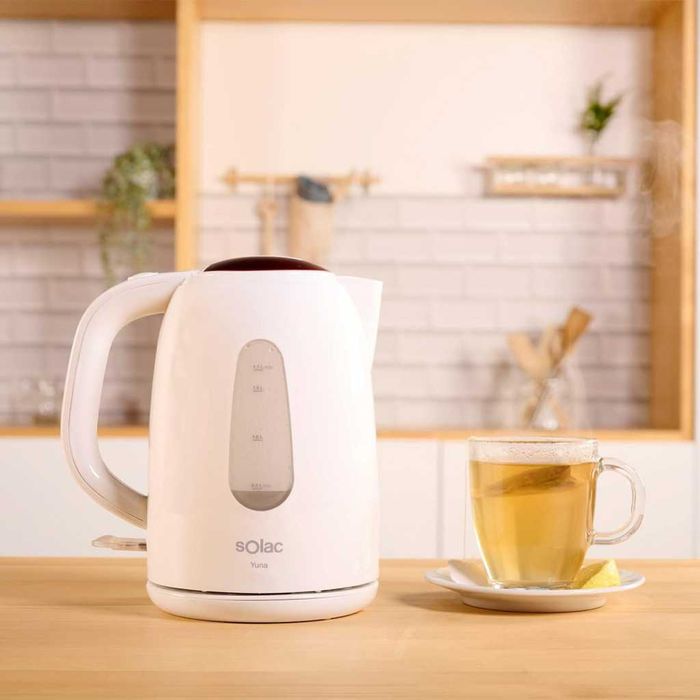Електрическа кана Solac Yuna, 2200W, 1.7L, резервоар без BPA