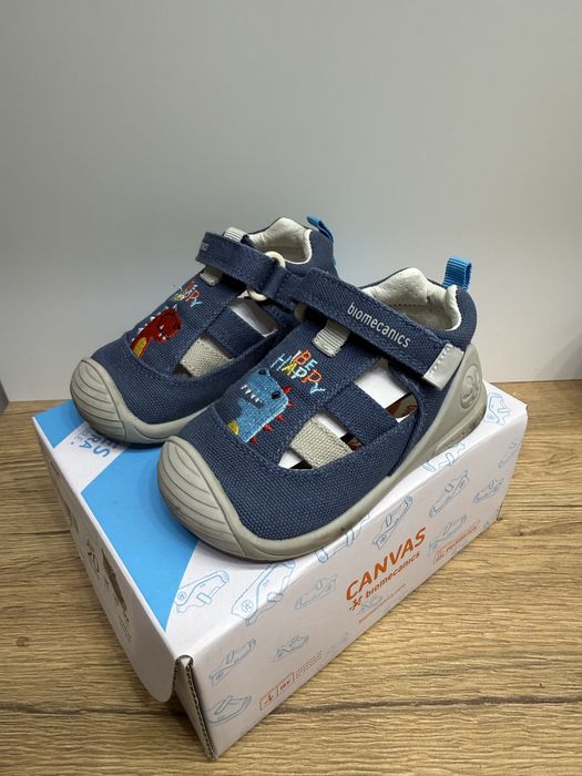 Продавам детски Сандали Biomecanics