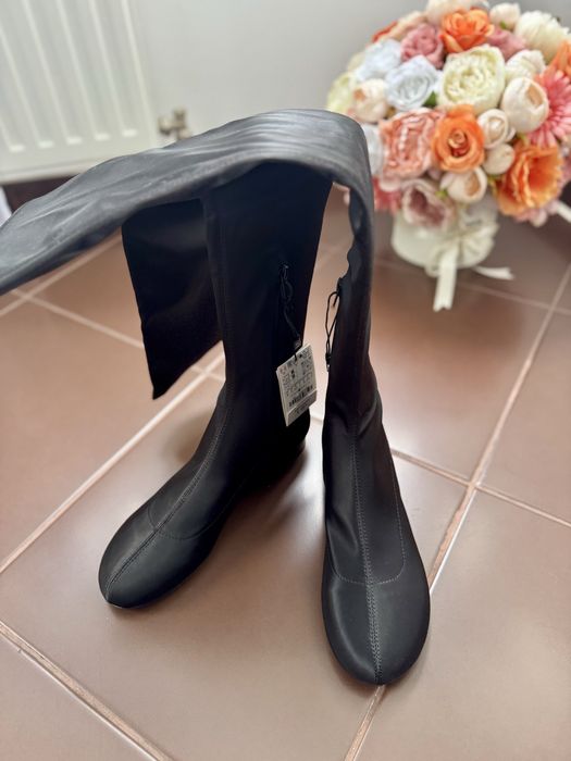 Cizme negre zara , pana peste genunchi ,marimea 38 ( 24,6 cm interior)