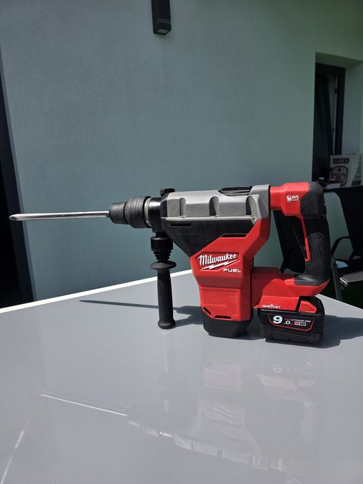 Rotopercutor Milwaukee M18 FHM-121C SDS-max